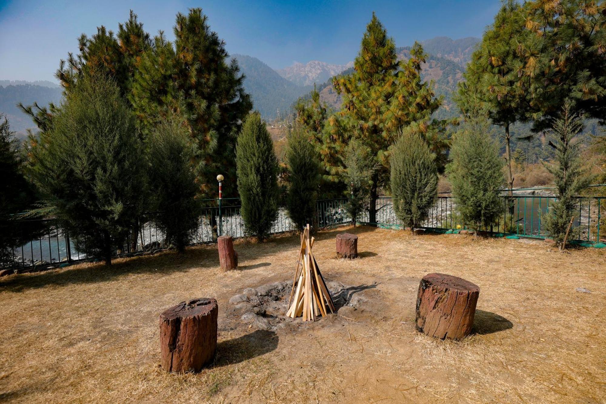 Walisons Peace Resort Pahalgām Extérieur photo
